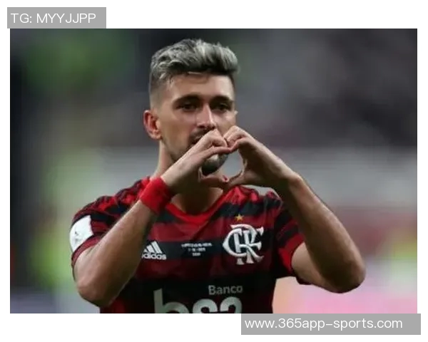 米奇称赞文班在关键时刻投进三分球球员表现至关重要