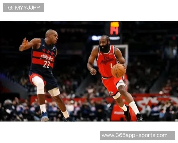 哈登首节狂砍15分全场高效13投10中轻松拿下31分4篮板6助攻2盖帽